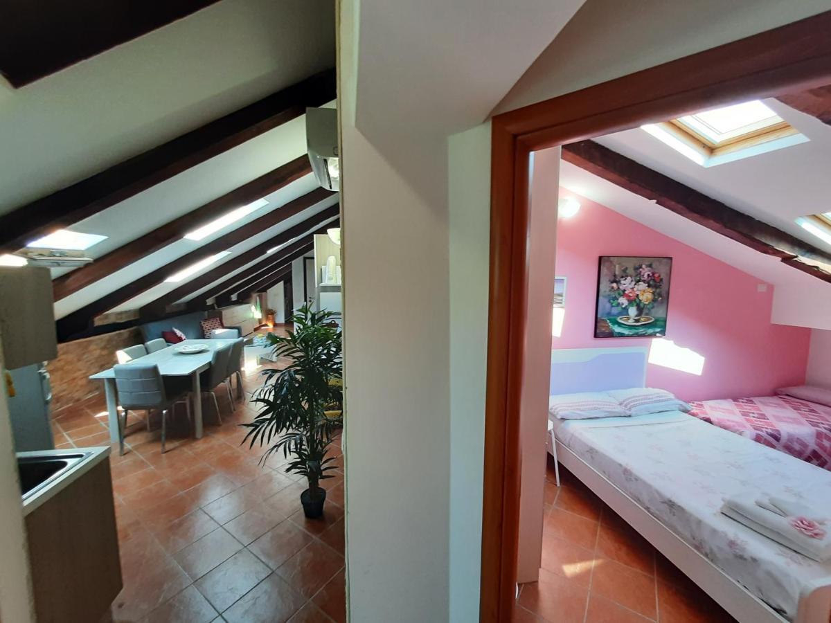 Bed & Breakfast La Mansarda Νάπολη Εξωτερικό φωτογραφία