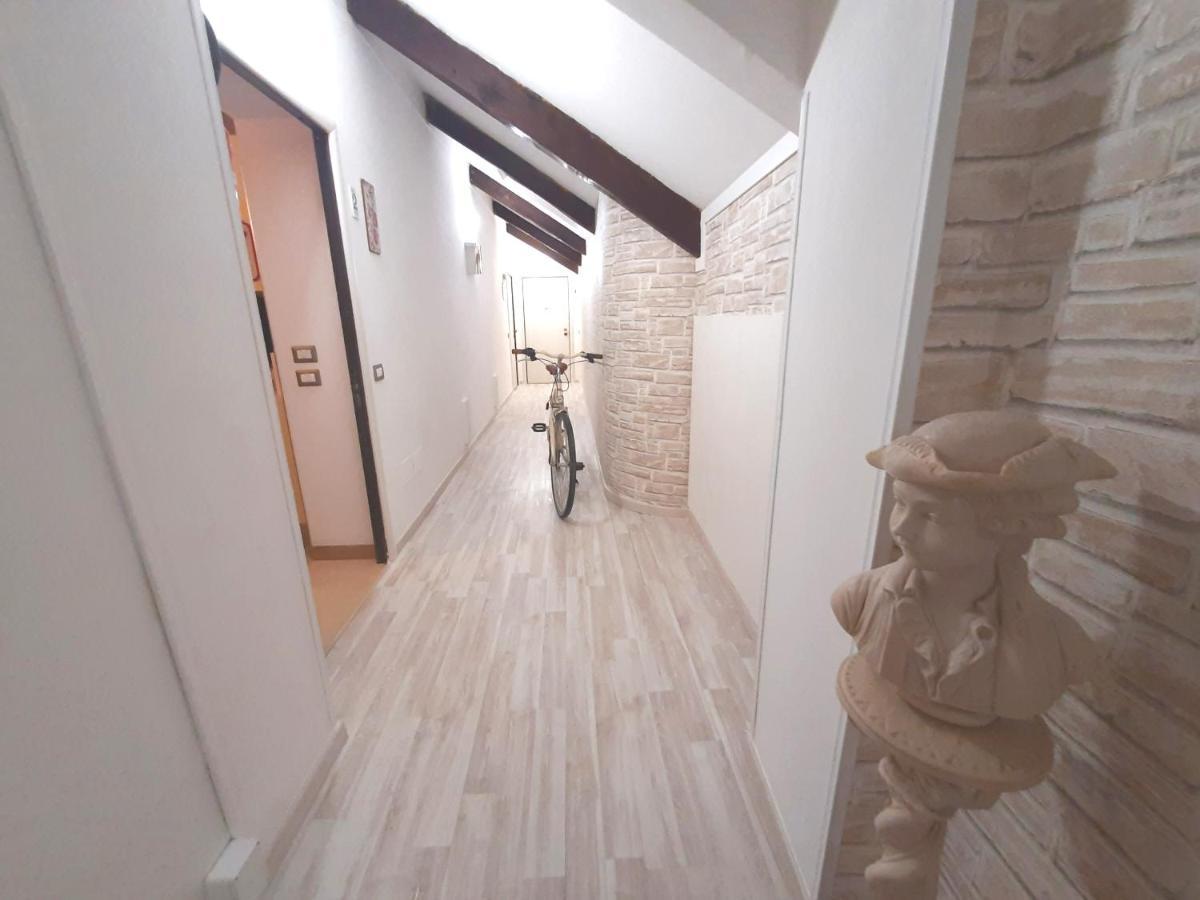 Bed & Breakfast La Mansarda Νάπολη Εξωτερικό φωτογραφία